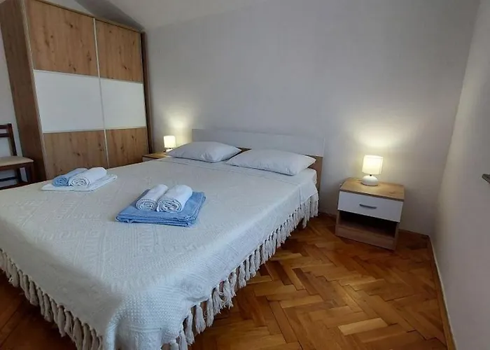 With Parking Space - 22185 Apartament Cres