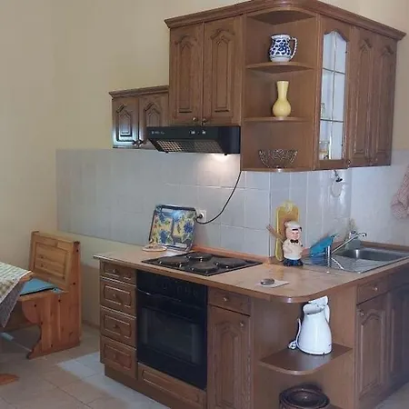 With Parking Space - 22185 * Cres